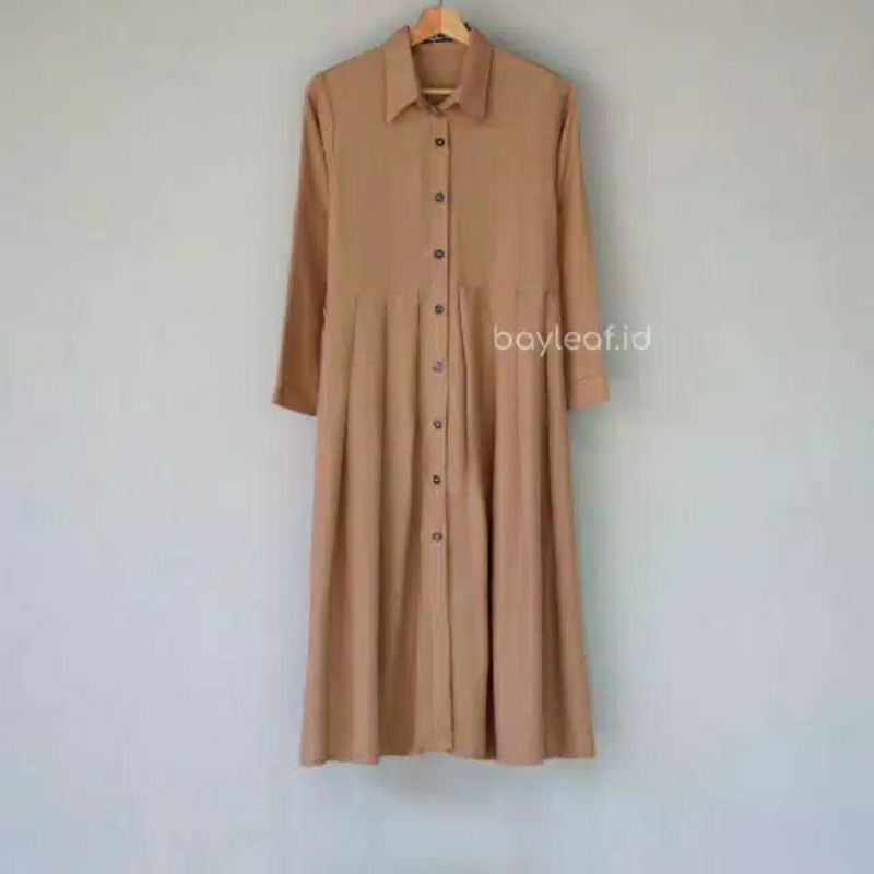 Tunik Kancing bahan Rayon Premium di atas Uniqlo
