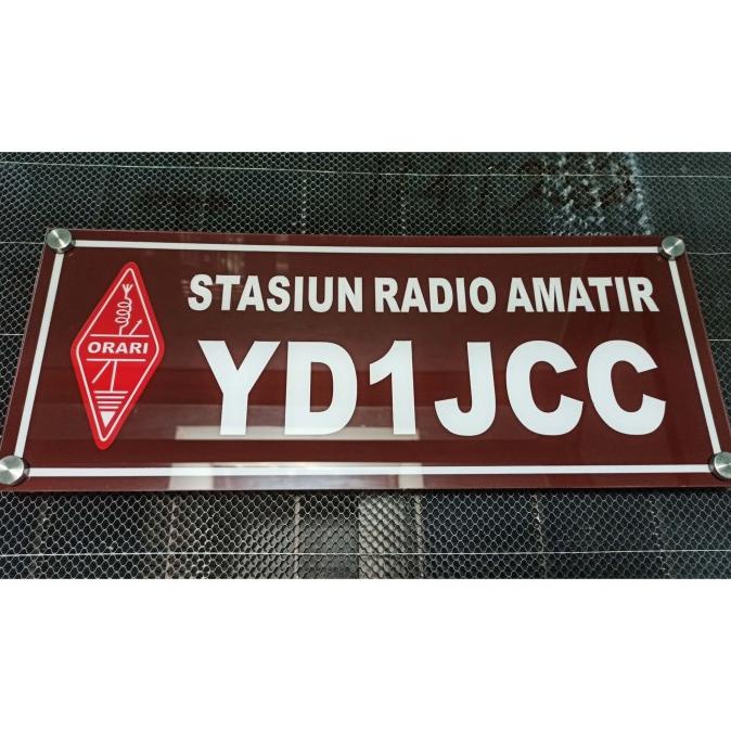 

[[COD]] Papan nama call sign ORARI TERJAMIN Kode 633