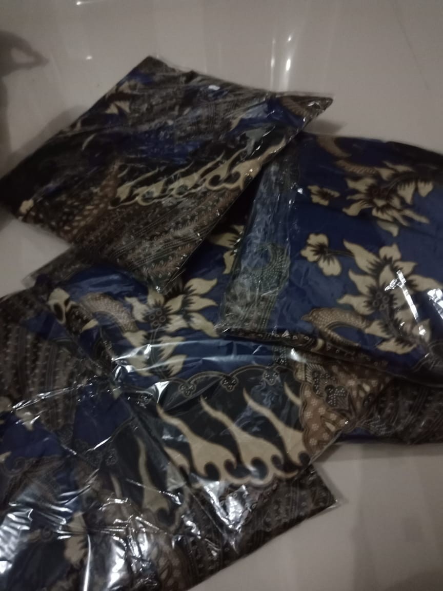 Kemeja Batik Pria Lengan Panjang Batik Azmil Hrb026 Motif Keratonan Kode 002 Size M L Xl Xxl Reguler