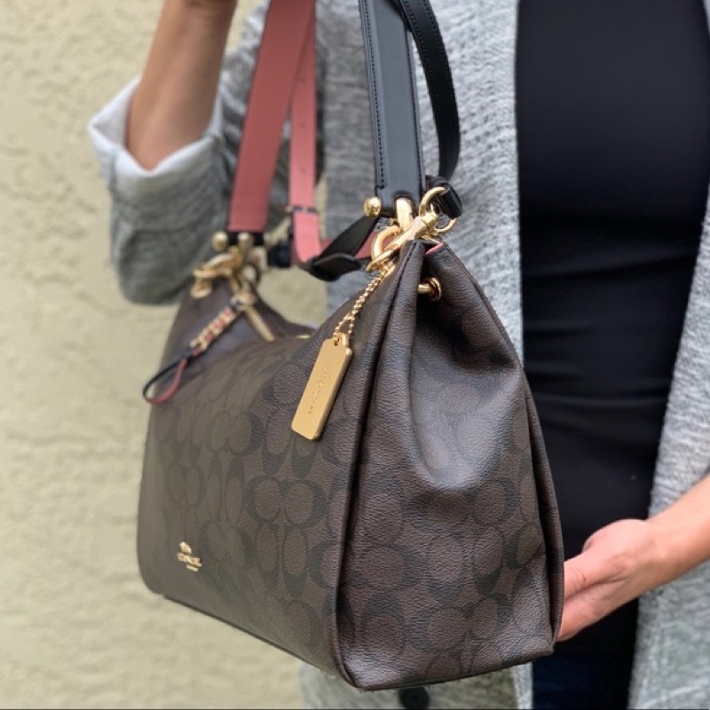 Coach Mia Shoulder Bag in Signature (C28967)