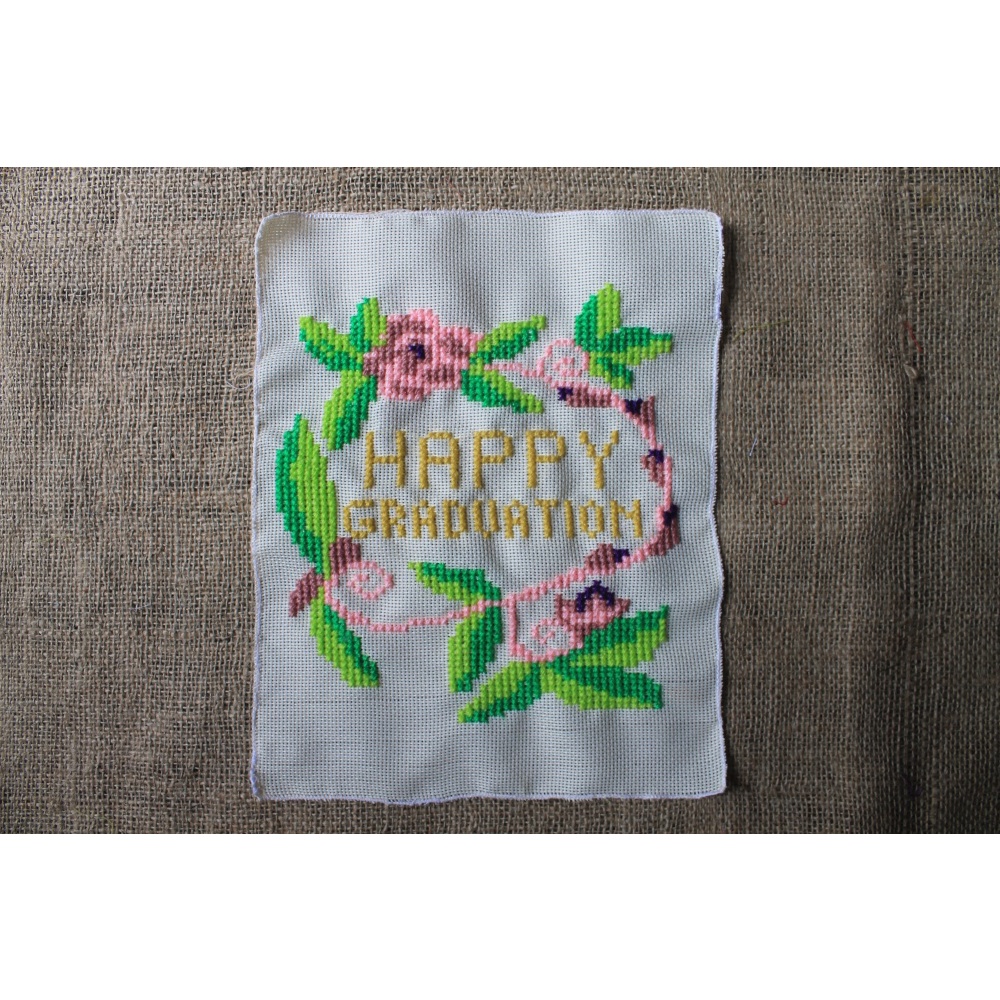 KRISTIK JADI HAPPY GRADUATION BUNGA /KARTU UCAPAN/ KADO WISUDA