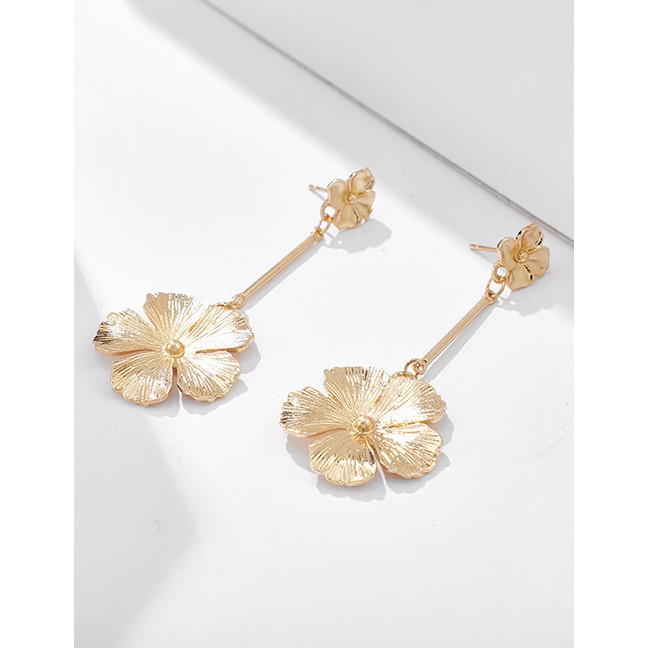 LRC Anting Tusuk Fashion Golden Flower Asymmetric Earrings D61347