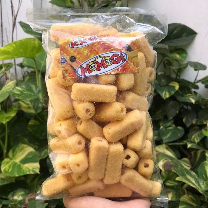 

MOMOGI JAGUNG BAKAR SNACK REPACK BRANDED/ JAJAN KILOAN MURAH 200g