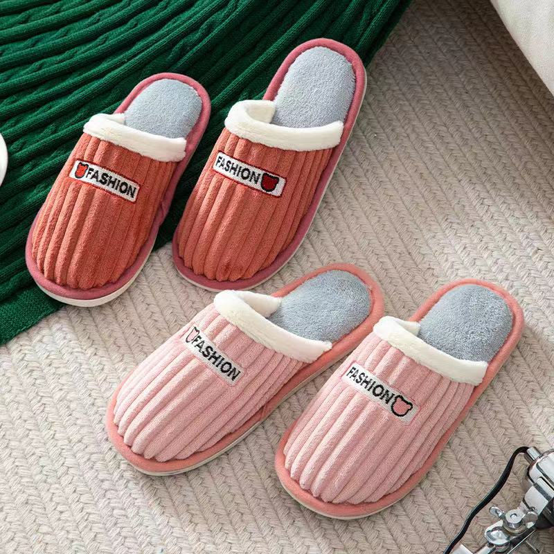 SANDAL FASHION / SANDAL GARIS- GARIS / SANDAL BULU / SANDAL SANTAI / SANDAL KAMAR TIDUR / SANDAL NATAL / SANDAL RUMAH / SANDAL SELOP RUMAH / SANDAL LUCU