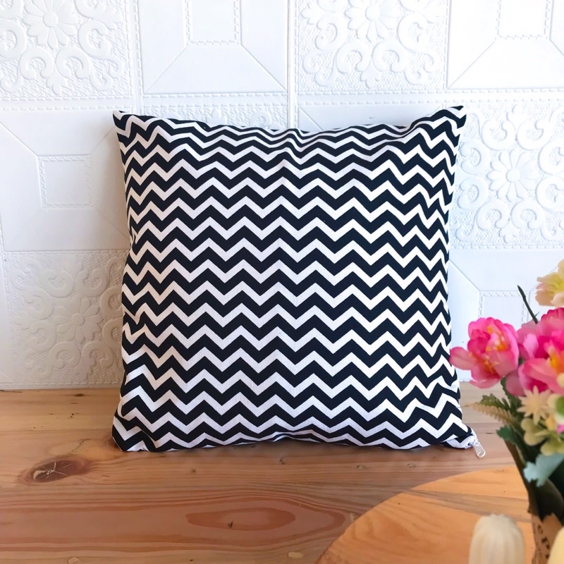 SARUNG BANTAL  BAHAN KANVAS ASLI MURAH | 40.40 | Chevron Hitam