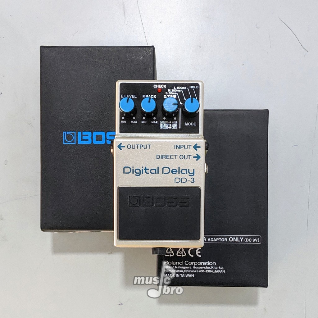 Boss DD3 Digital Delay Guitar Stompbox