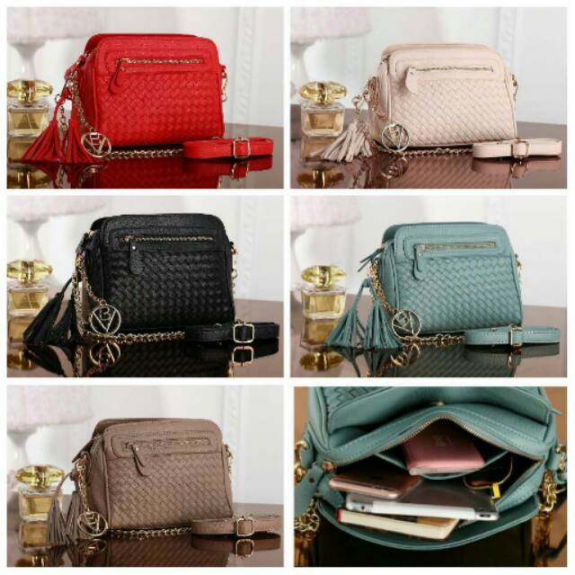 Ready lagi Best Seller
155rb Bottega Veneta selempang 16391# 3ruang