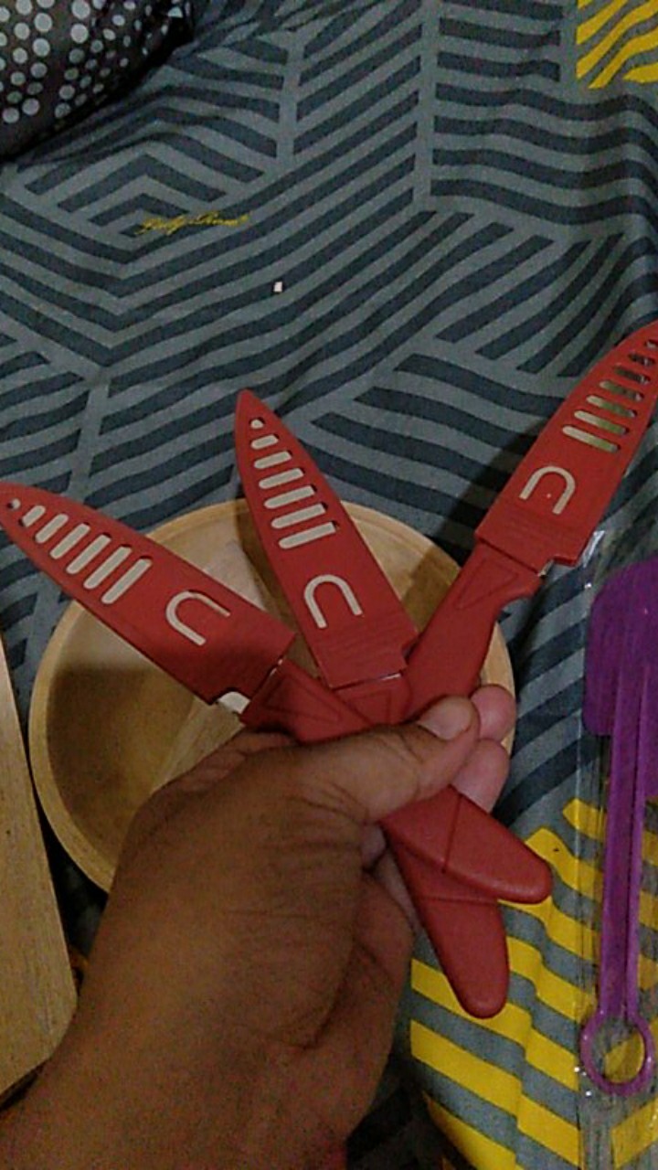 Pisau Buah/pisau Dapur Tajam Murah /merah