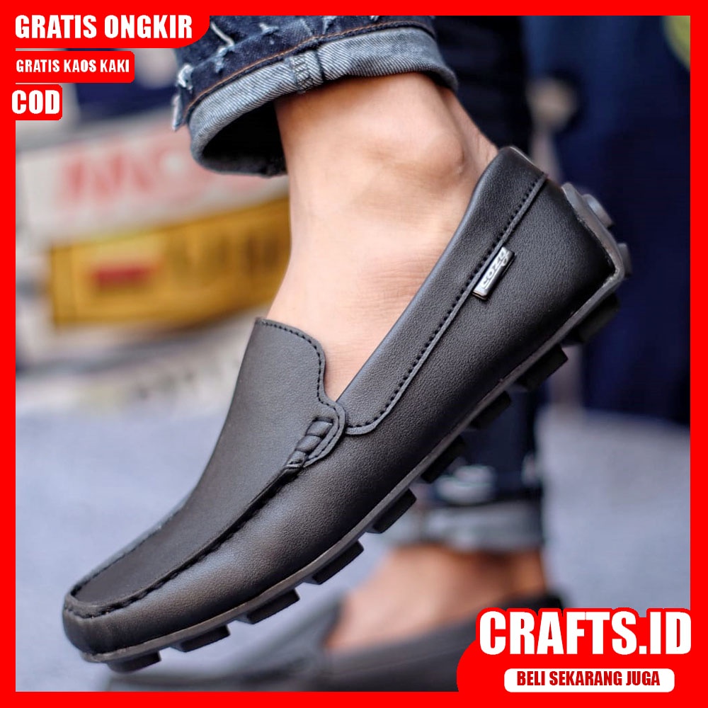 CRAFTS  Sepatu Pantofel Kerja Slip-On Hitam Pria