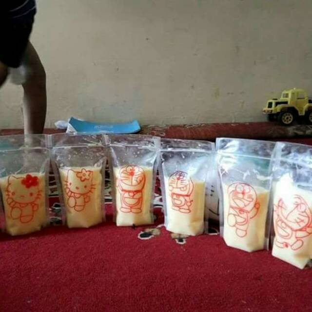 

Pouch sablon uk 17x10 motif kartun