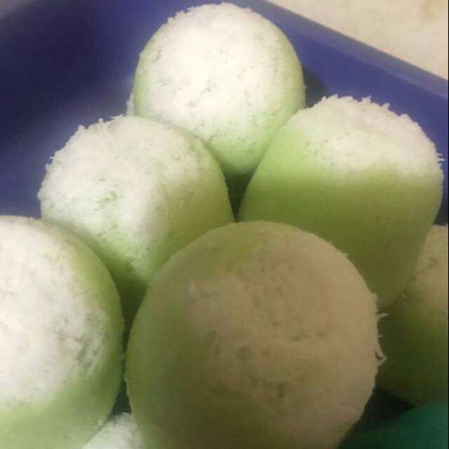 

Putu ayu bulat