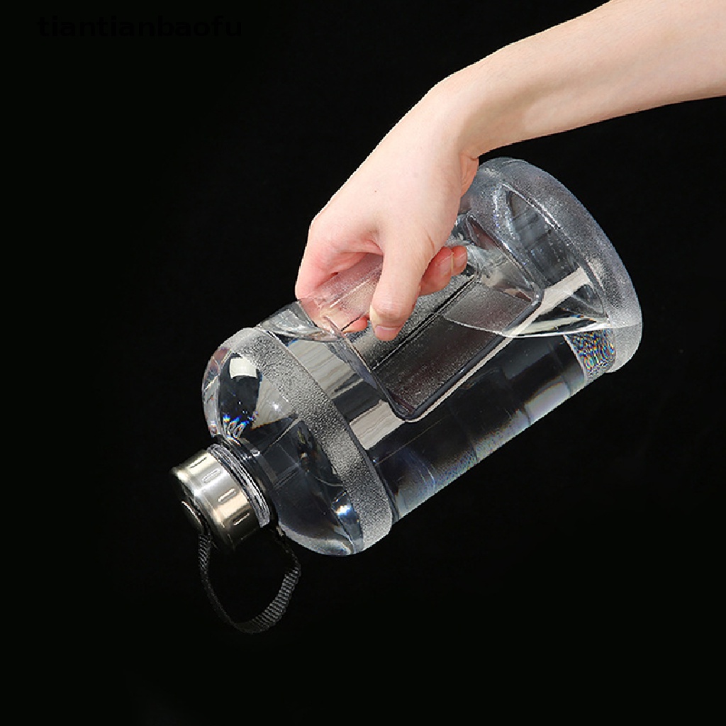 Botol Air Shaker Kapasitas Besar 2.2L Bahan Plastik Dengan Gagang Untuk Olahraga Lari Gym Fitness