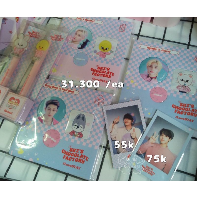 pin button gel pen POB official merch fanmeet straykids hyunjin leeknow bangchan felix
