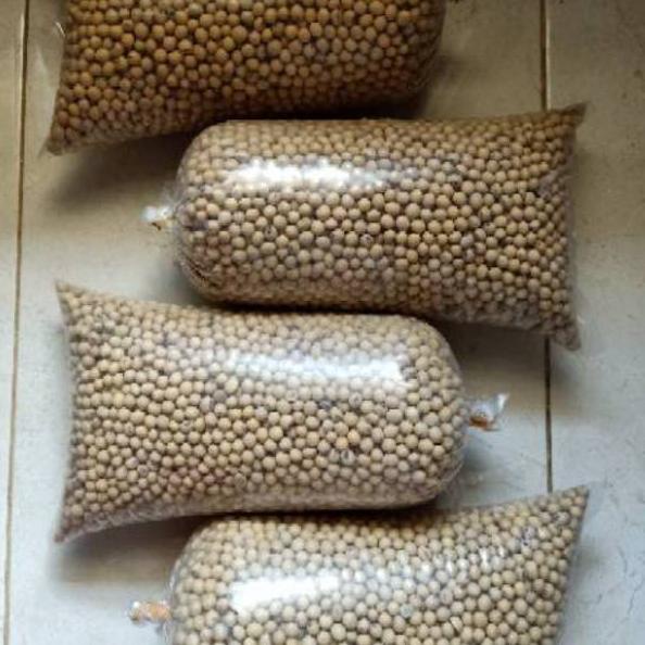 

Klik Pesan--Kacang kedelai 1 kg import Amerika kualitas terjamin 100% harga per kg