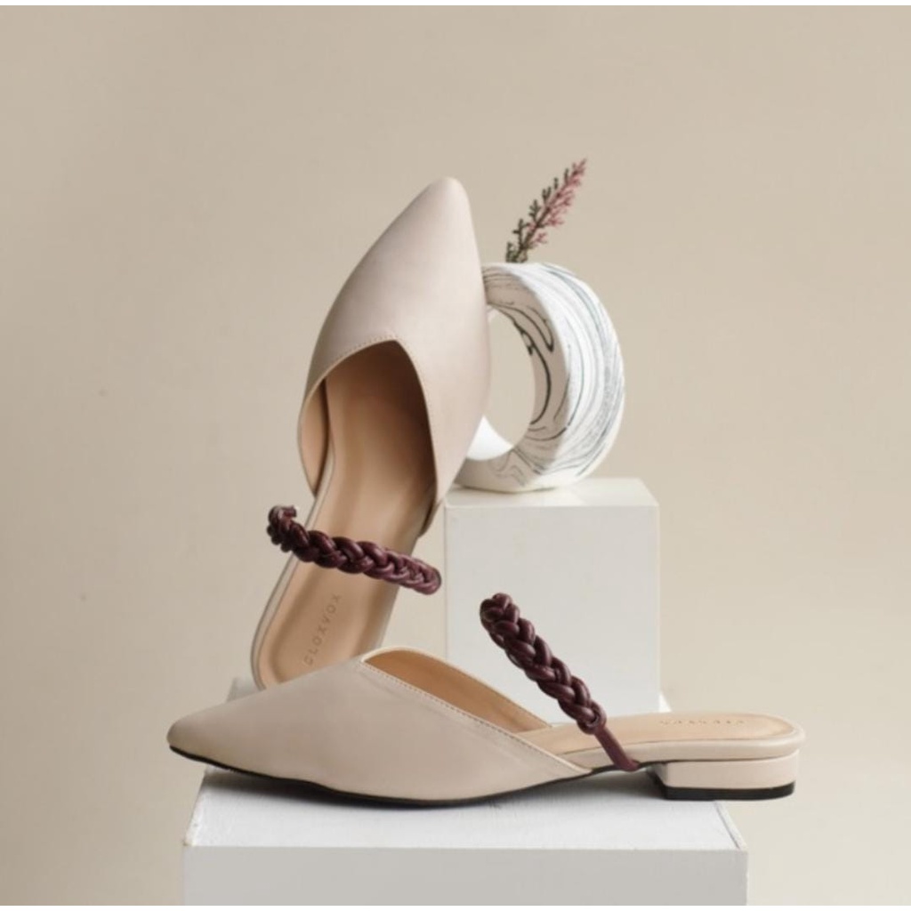 Sandal Wanita Sepatu Flat Slipper Mules ShoesPreloved