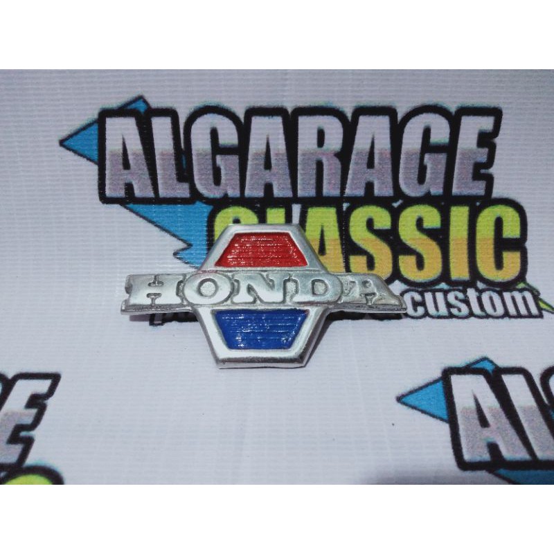 emblem sayap Honda c70