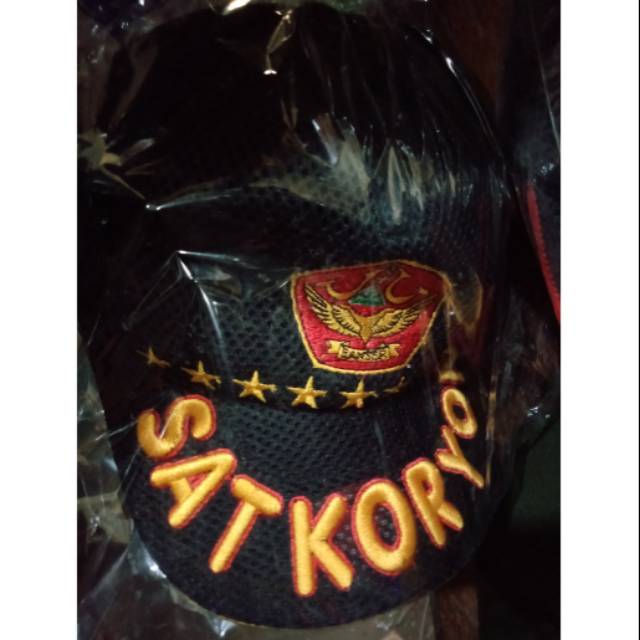 Topi banser SATKORYON