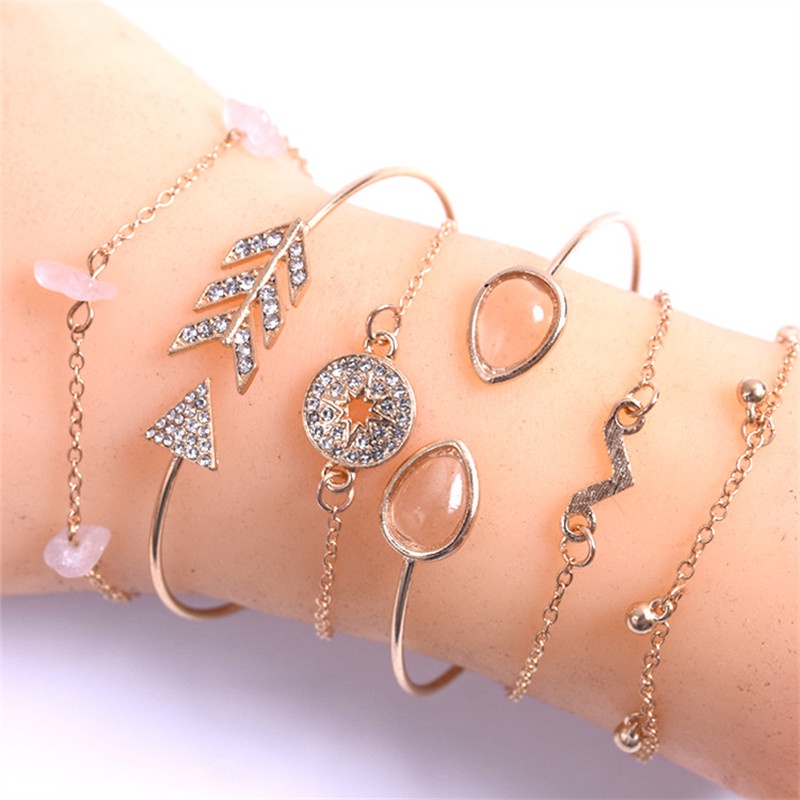 6pcs / Set Gelang Multilayer Bentuk V Kompas Warna Emas Untuk Wanita