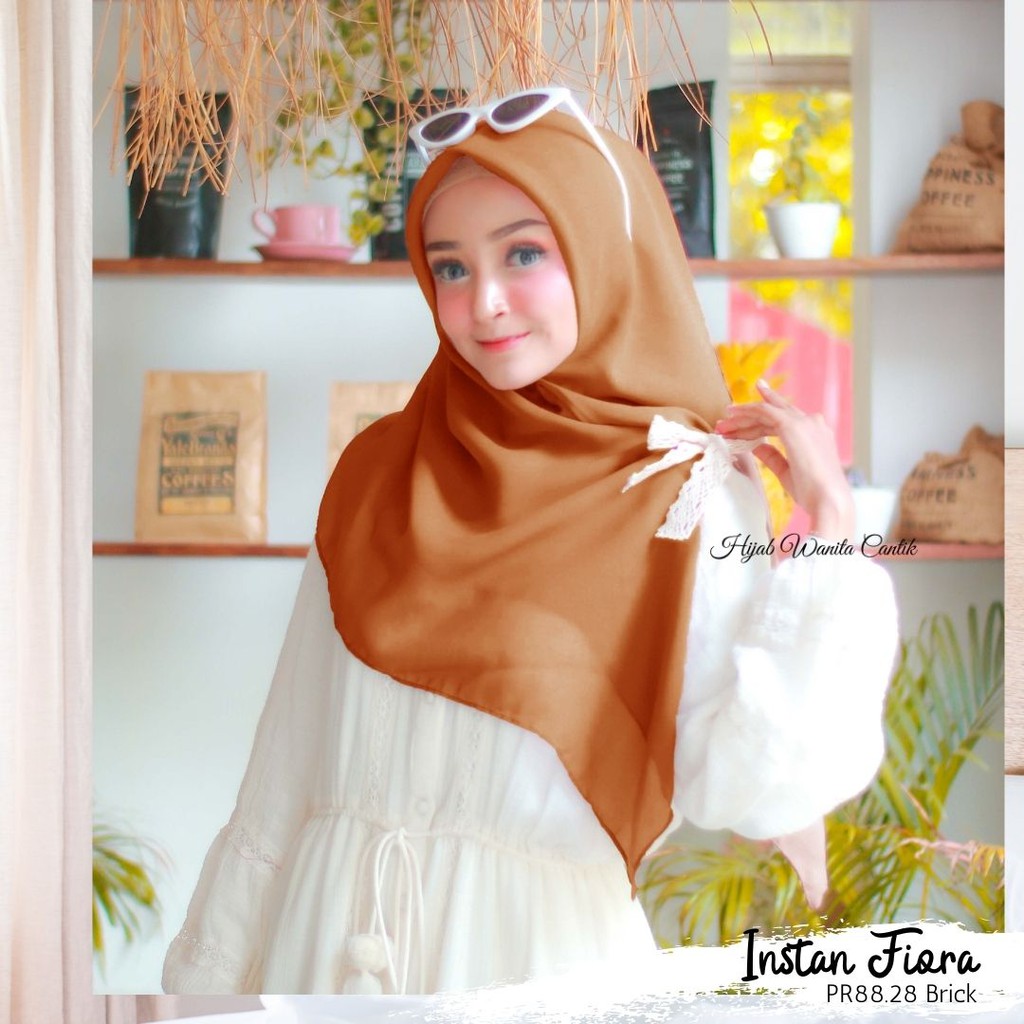 Hijabwanitacantik - Hijab Instan Fiora | Hijab Instan | Jilbab Instan Voal-Brick