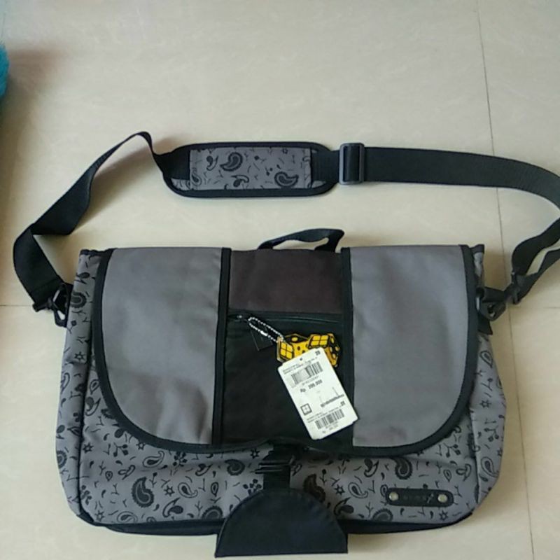 insight tas selempang original