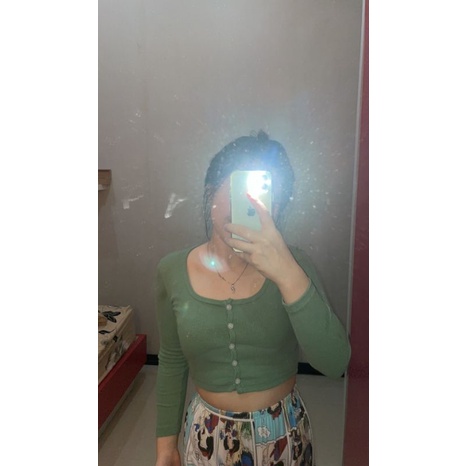 crop top rib lengan panjang kancing viral