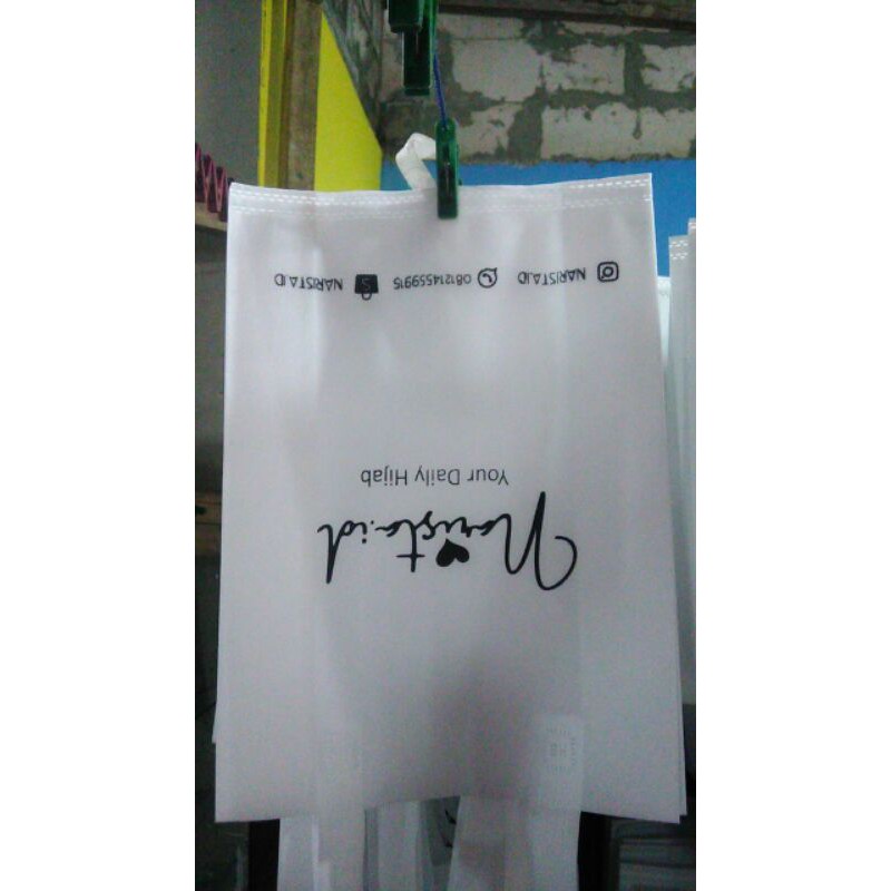 

25x35x10 cm | tas sablon | sablon goodiebag | tas undangan | tas tahlil 40 hari | tas promosi |