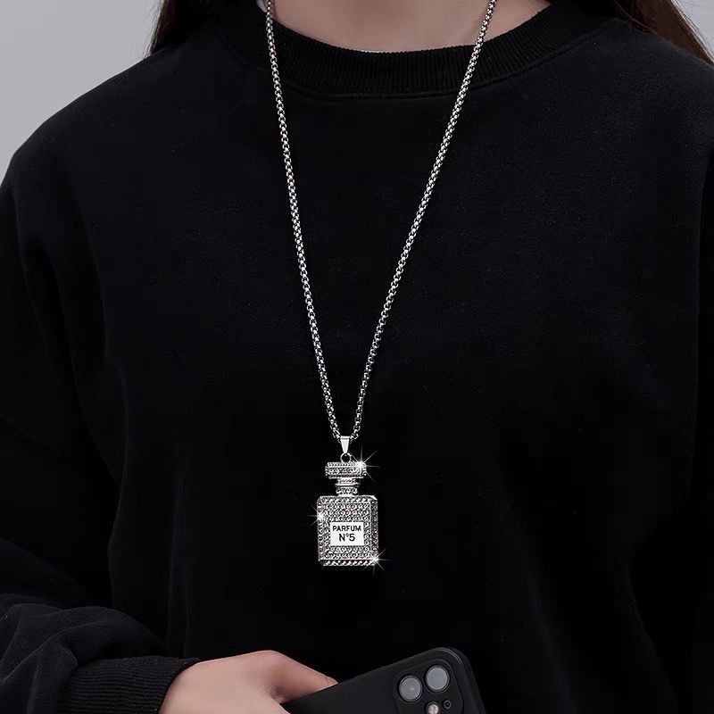 Kalung Rantai Liontin Botol Parfum Bahan Titanium Steel Gaya Korea / Retro / Hip Hop Untuk Wanita