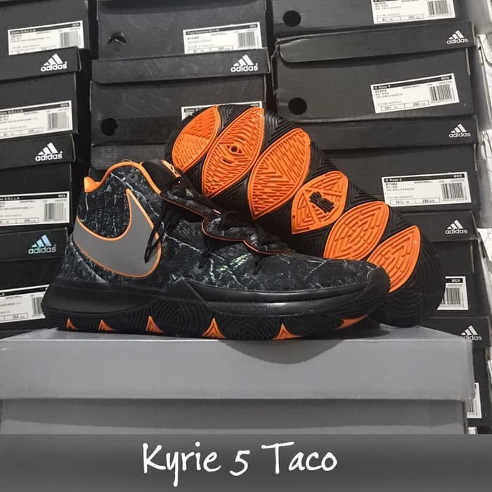 SEPATU BASKET NIKE KYRIE 5 TACO