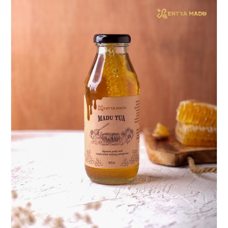 

Sentra Madu - Madu tua 475 gram (madu murni/madu asli usia matang dengan sarang madu)