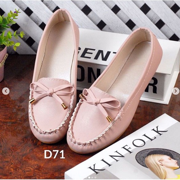 Sepatu flat D71