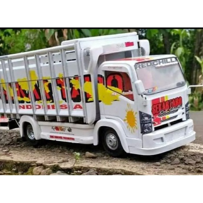 Jual Miniatur Truk Oleng Parah Bisa Belok Skar Taro Variasi Terpal