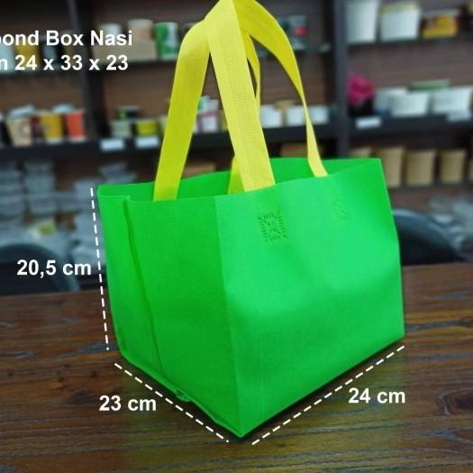 

Goodiebag Tas Handle Spunbond Lebar 24Cm Untuk Box 22Cm. Isi 12 Pcs.