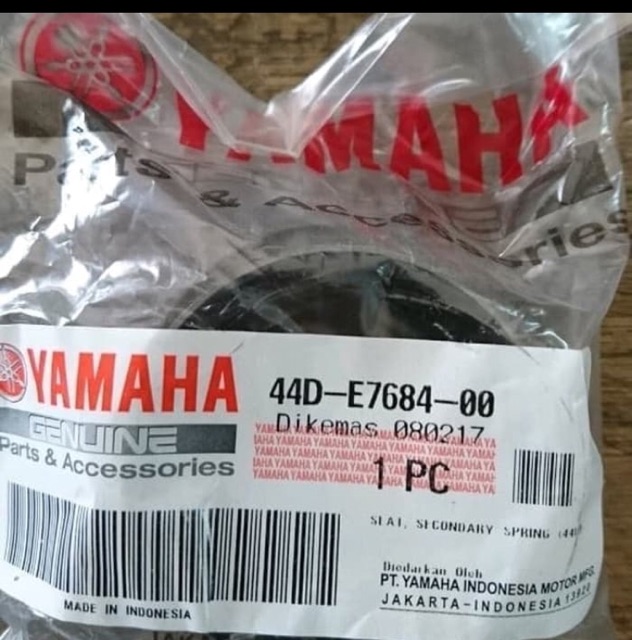 CORONG DUDUKAN PER CVT XEON KARBU ASLI ORI YAMAHA 44D E7684 00