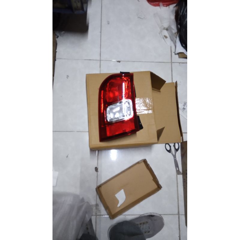 stoplamp suzuki ignis ori