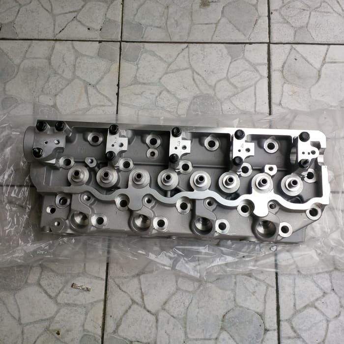 Cylinder Head Mitsubishi L300