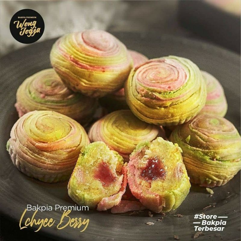 

[ TERLARIS ] Bakpia Wong Jogja PREMIUM Rasa Lychee Berry Isi 15 Pcs