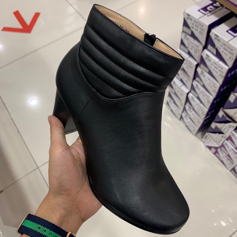 Sepatu hak boot wanita Laviola