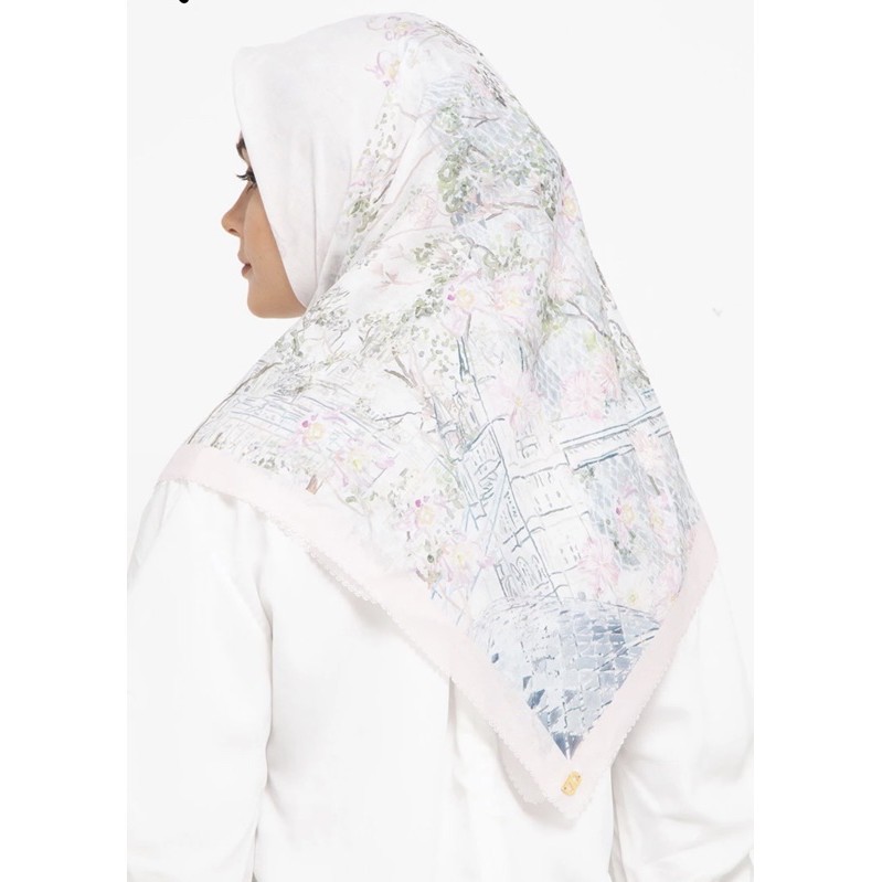 buttonscarves british series white