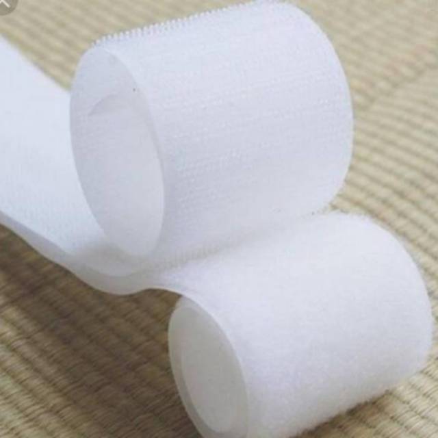 

PEREKAT VILCRO NILON TAPE TOYAMA LEBAR 2,5CM HARGA PER SET ROLL ISI 20 METER