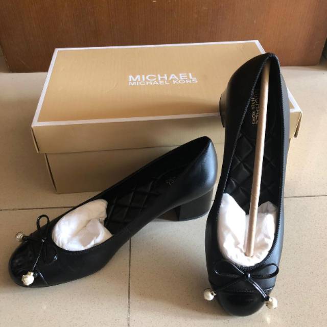 Michael Kors Black Pump Shoes size US 6.5