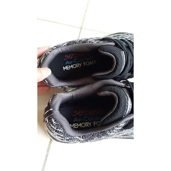 Sepatu Original Skechers Synergy Woman