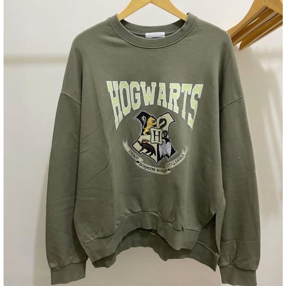 Sweater Wanita HOGWARTS