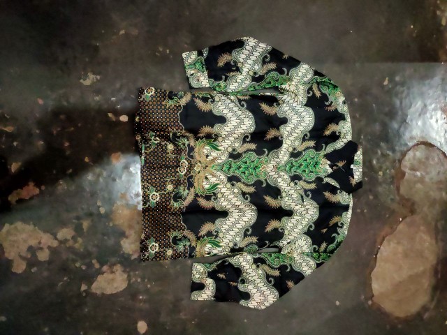 Kemeja Batik Pria Semi Sutra Silky Premium Puring Istimewa