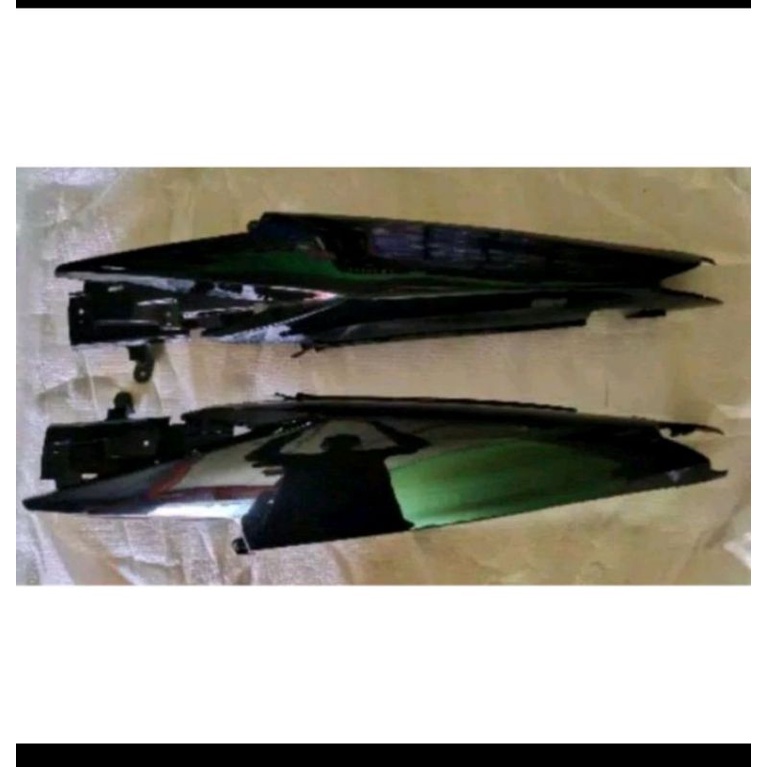 cover body jupiter MX new 135 hitam body samping