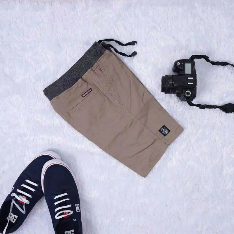 Celana chino chinos pendek pria distro murah