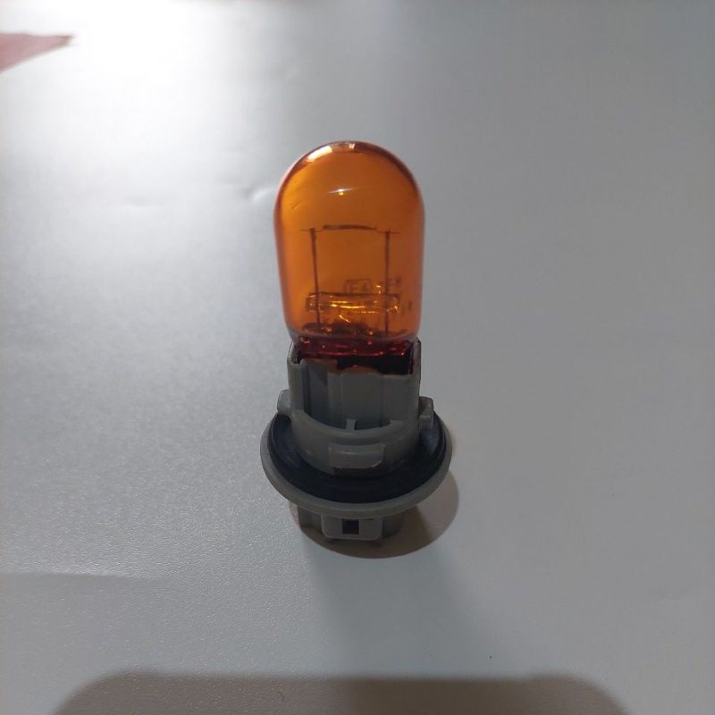 Soket + bohlam lampu sein innova reborn original