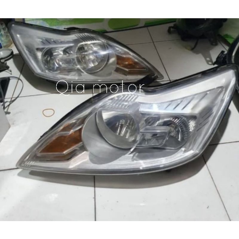Headlamp ford focus tahun 2010