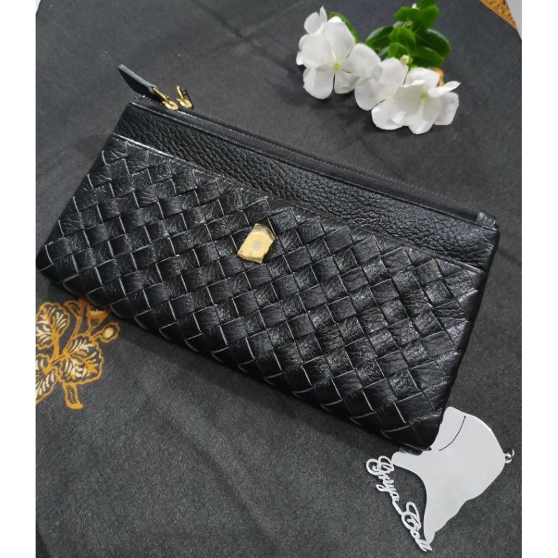 Dompet papillon anyam D1014