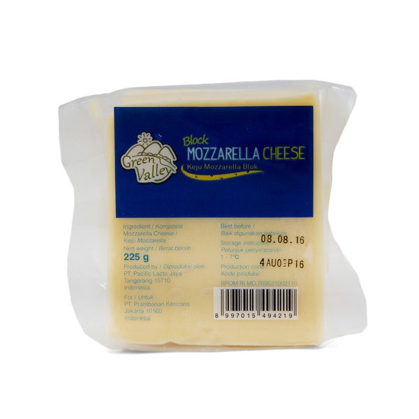 

GREEN VALLEY Mozzarella Cheese Block 200gr - GREENVALLEY Keju Mozarela