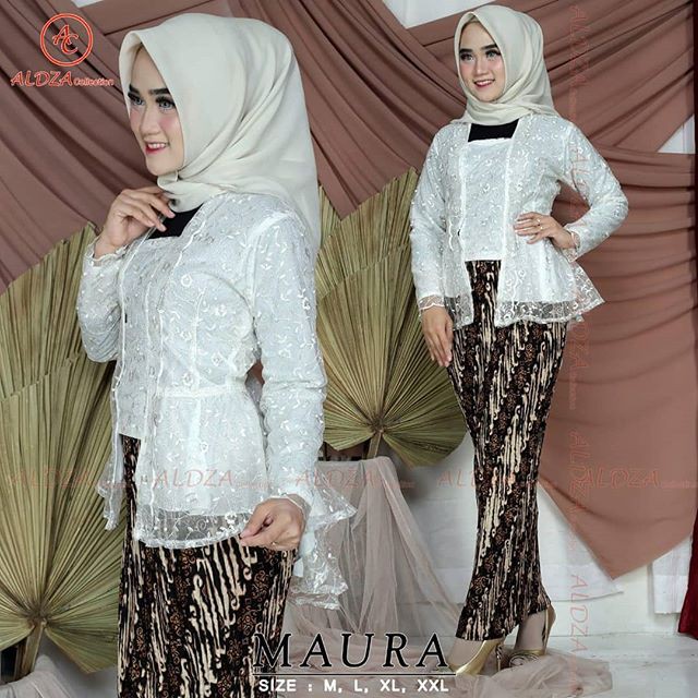 Setelan Kebaya Maura Warna Putih Mix Plisket / Kebaya Modern
